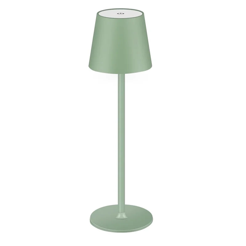Luminária de Mesa Paris - Uma atmosfera confortável e sem fios em qualquer ambiente!